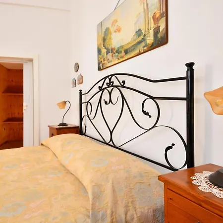 Trappitu Dei Settimi Frühstückspension Marittima