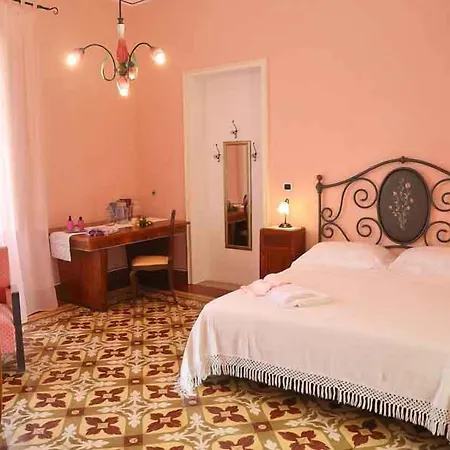 Frühstückspension Trappitu Dei Settimi 3*